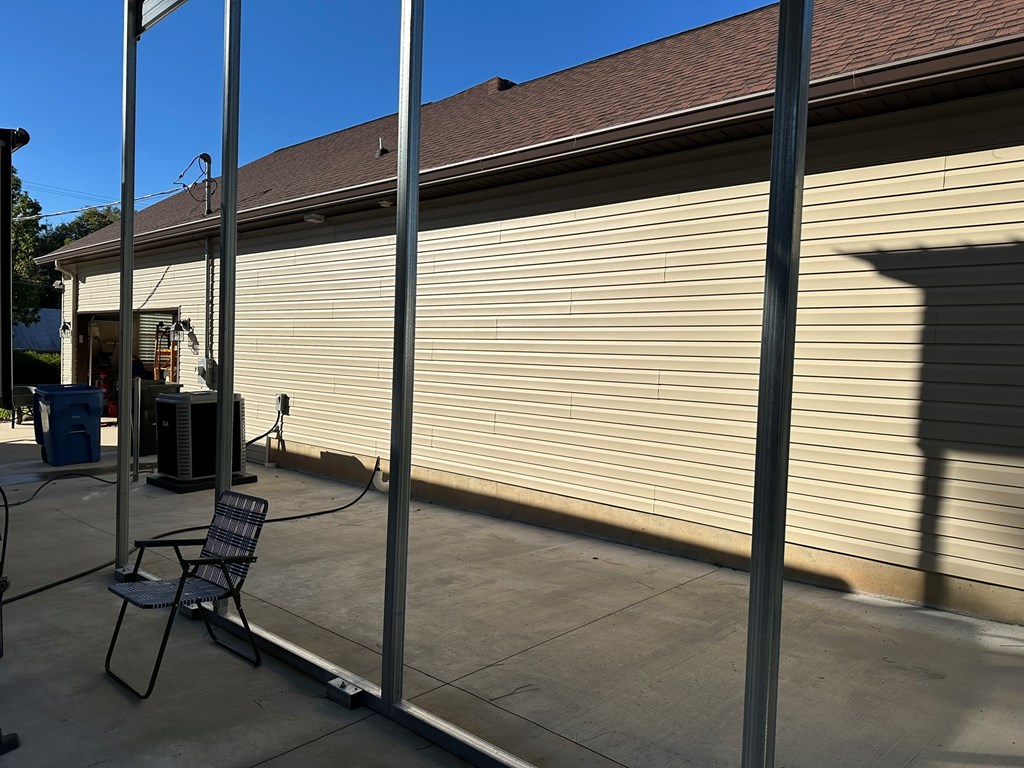 2511 Stonebridge Rd.