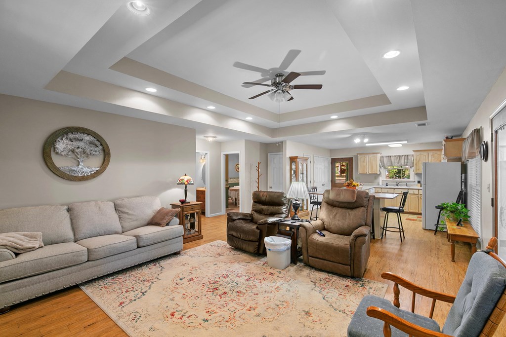 10135 S County Rd 59