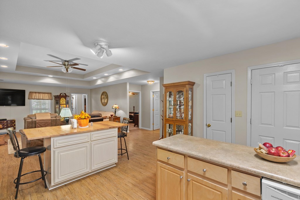 10135 S County Rd 59