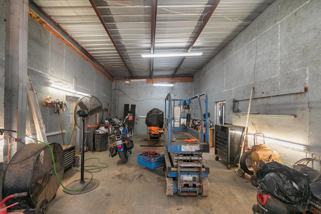 10135 S County Rd 59