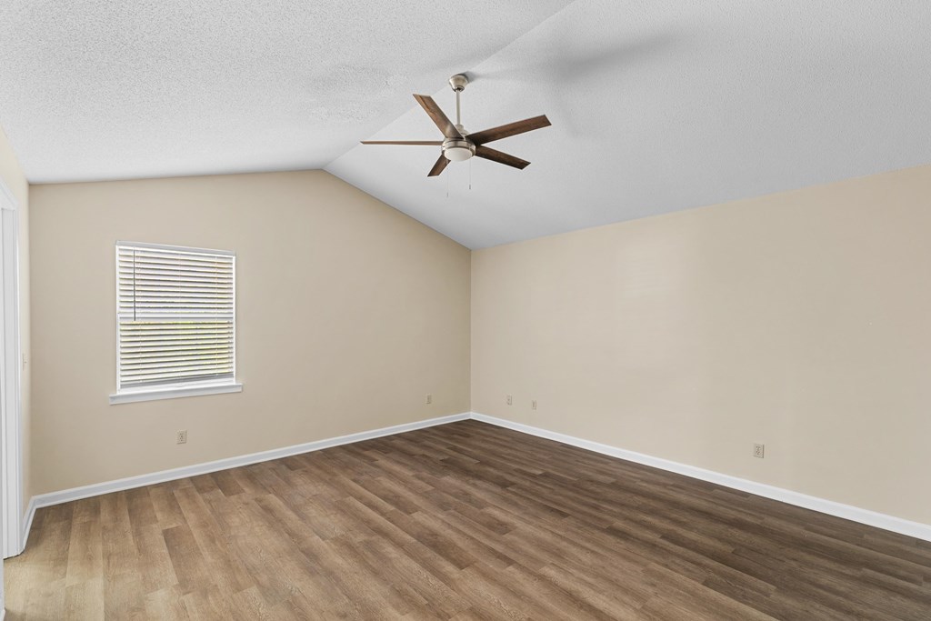 404 Summerrain Terrace