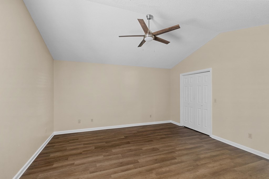 404 Summerrain Terrace