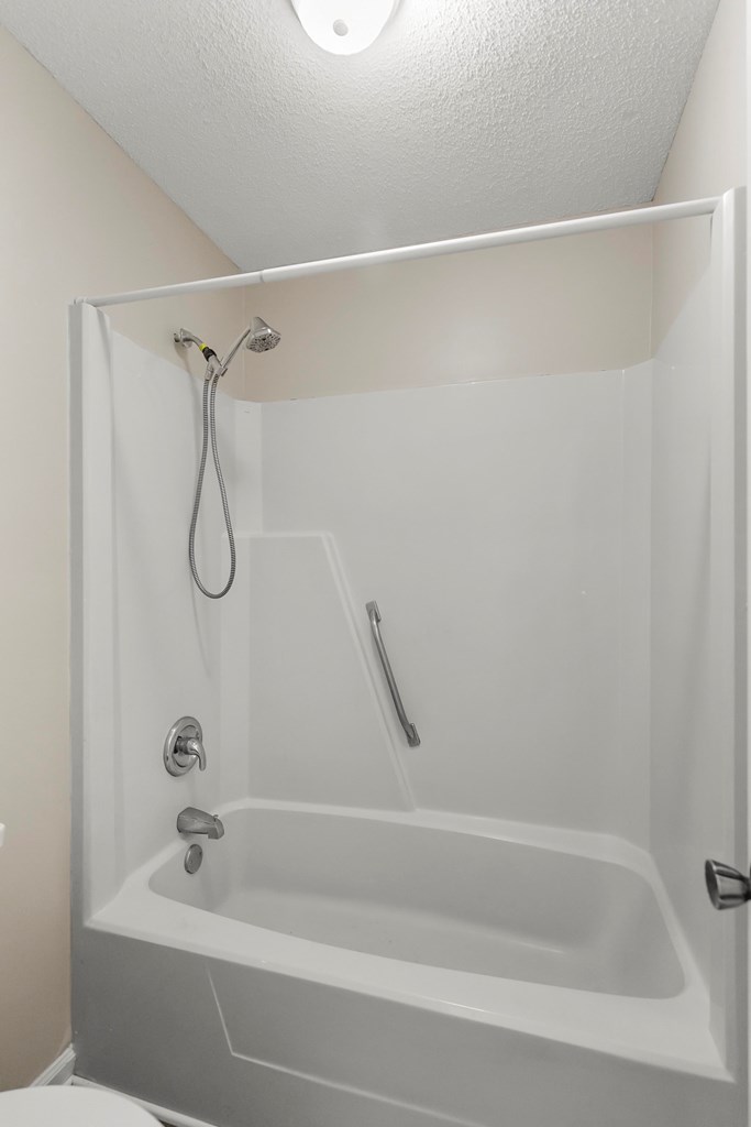 404 Summerrain Terrace