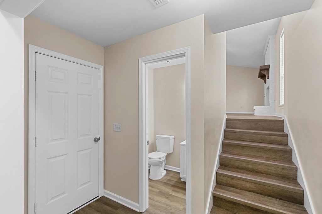 404 Summerrain Terrace