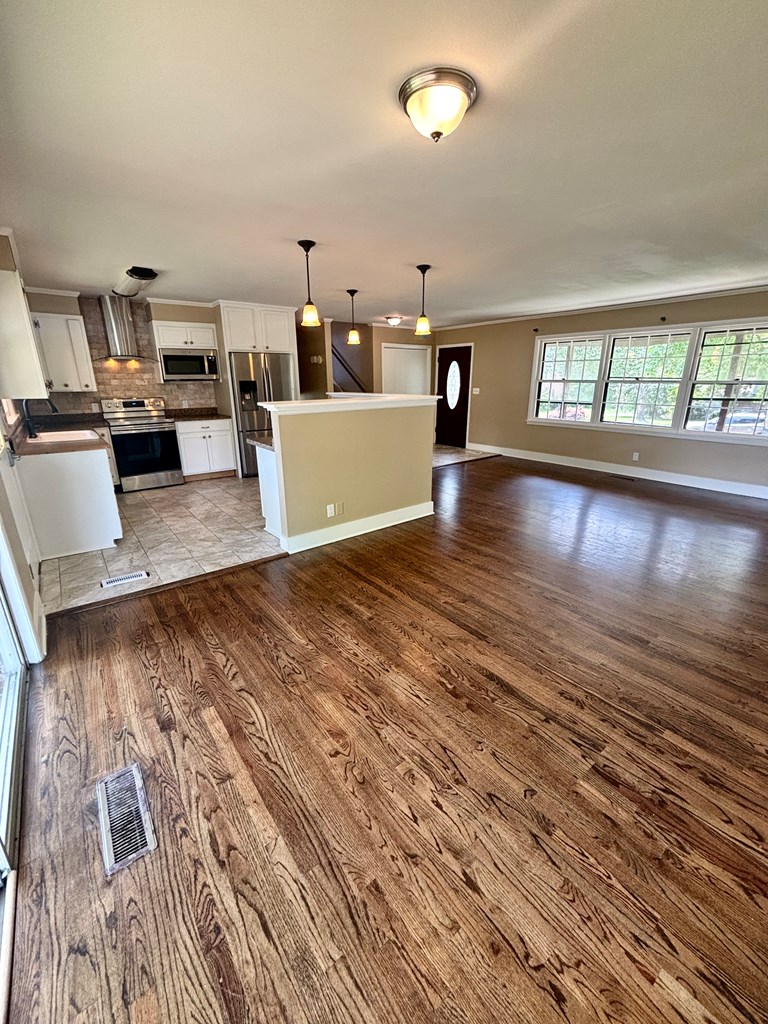 2203 Stonebridge Rd.