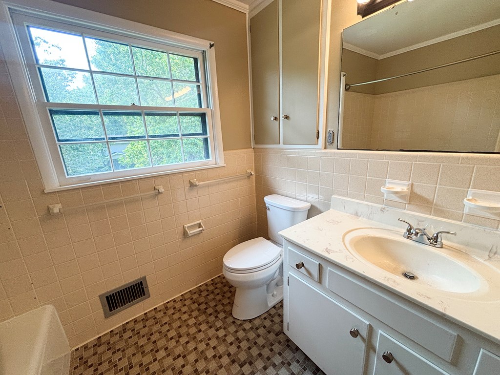 2203 Stonebridge Rd.