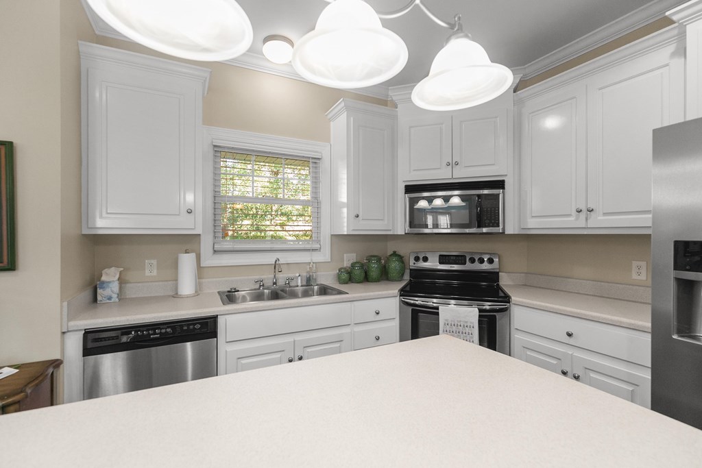 607 Jamestown Boulevard