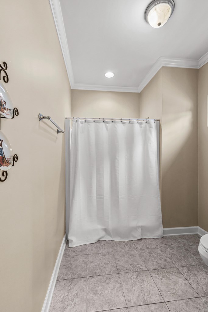 607 Jamestown Boulevard