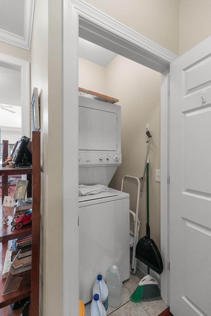 607 Jamestown Boulevard