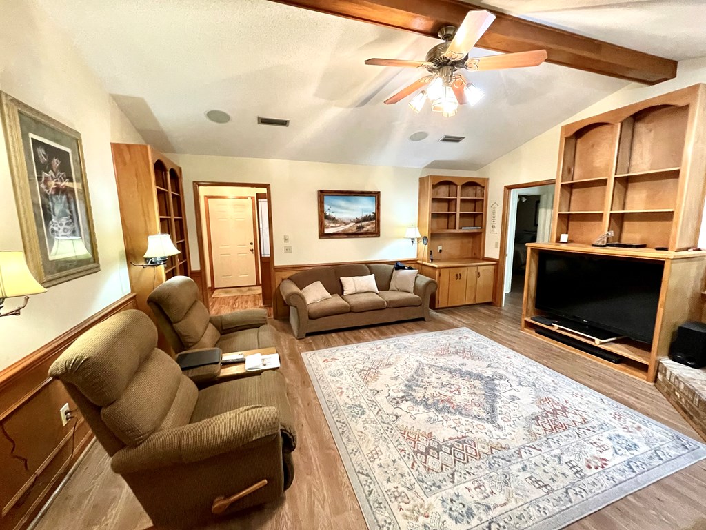 1604 Montcliff Drive