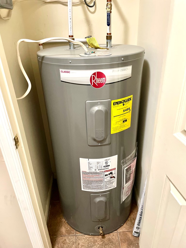 1604 Montcliff Drive