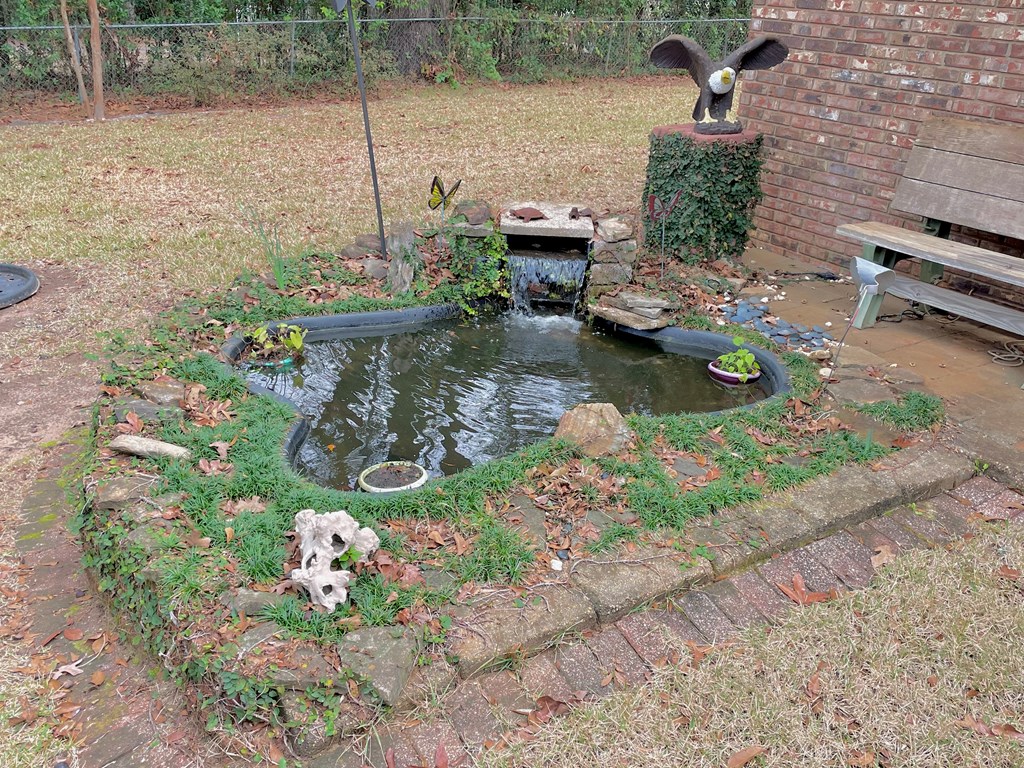 1604 Montcliff Drive