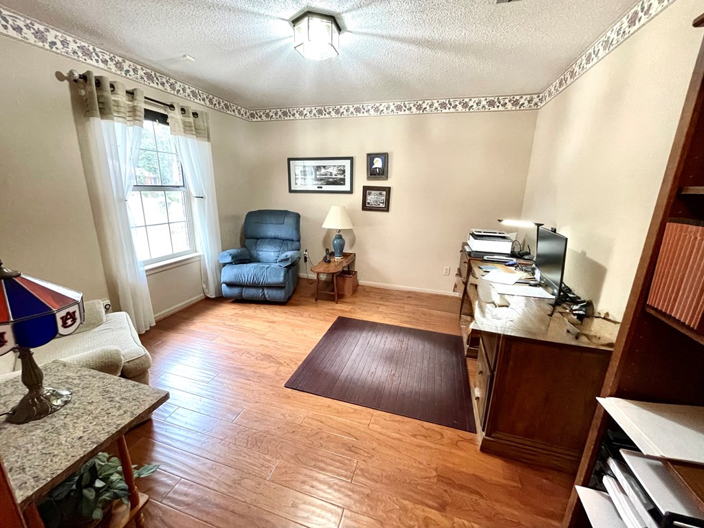 1604 Montcliff Drive