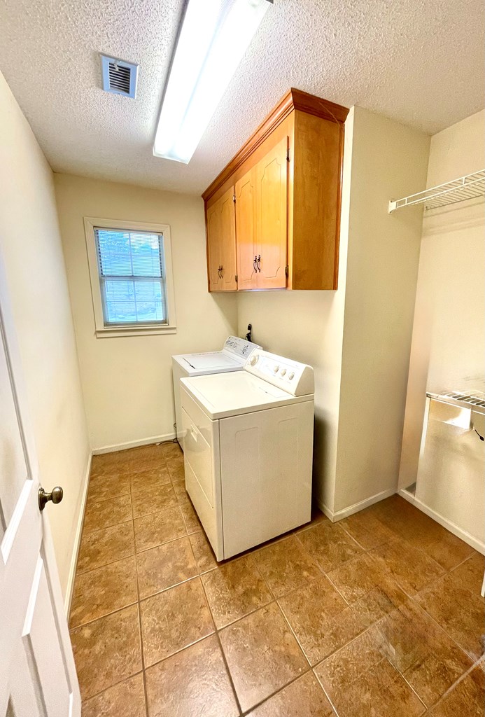 1604 Montcliff Drive