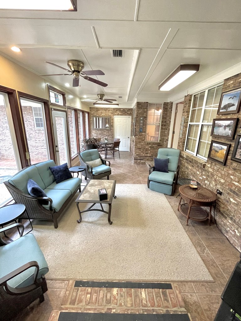 1604 Montcliff Drive