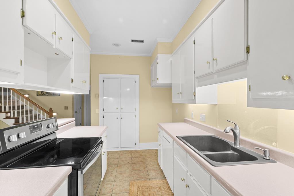 22 Ballestone