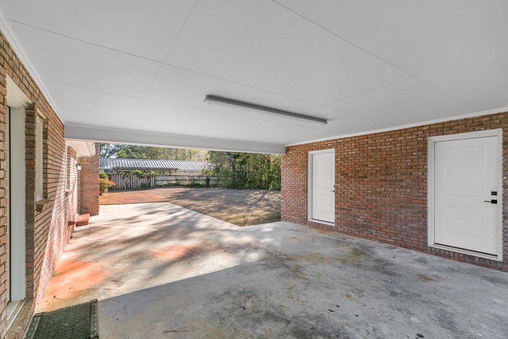 1107 Deerpath Rd