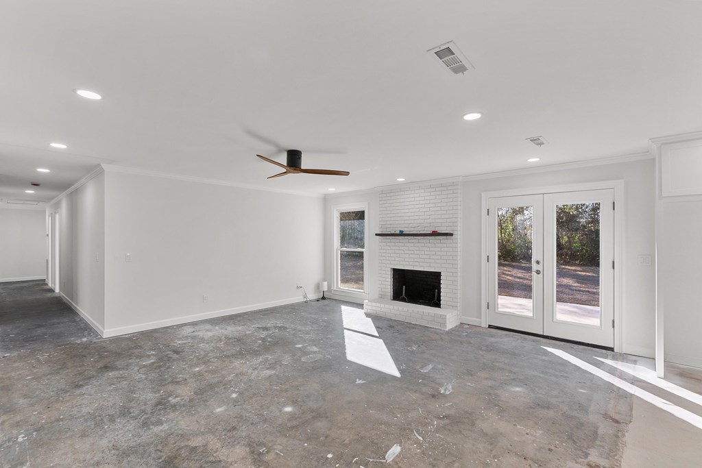 1107 Deerpath Rd
