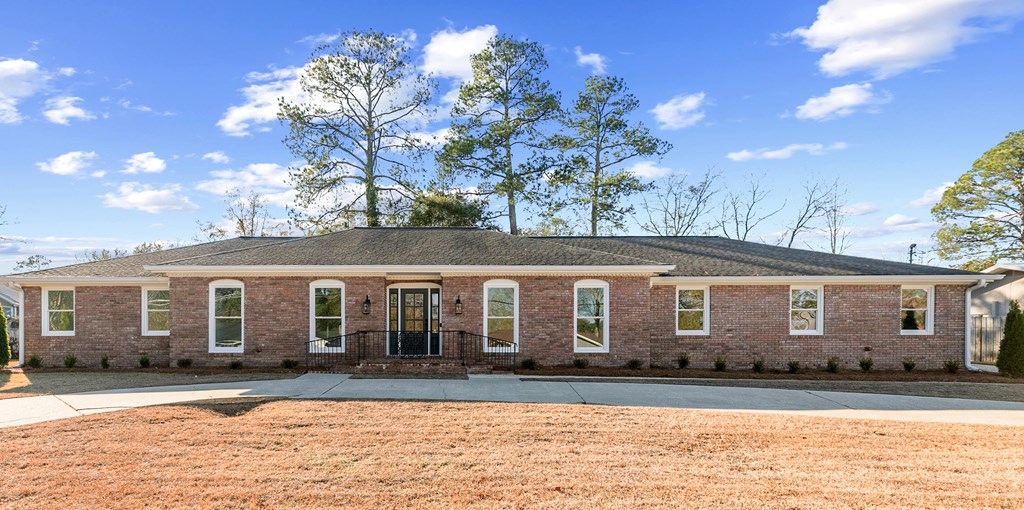 1107 Deerpath Rd