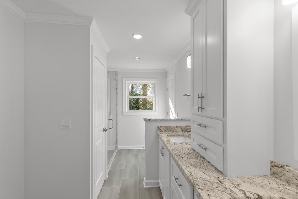 1107 Deerpath Rd