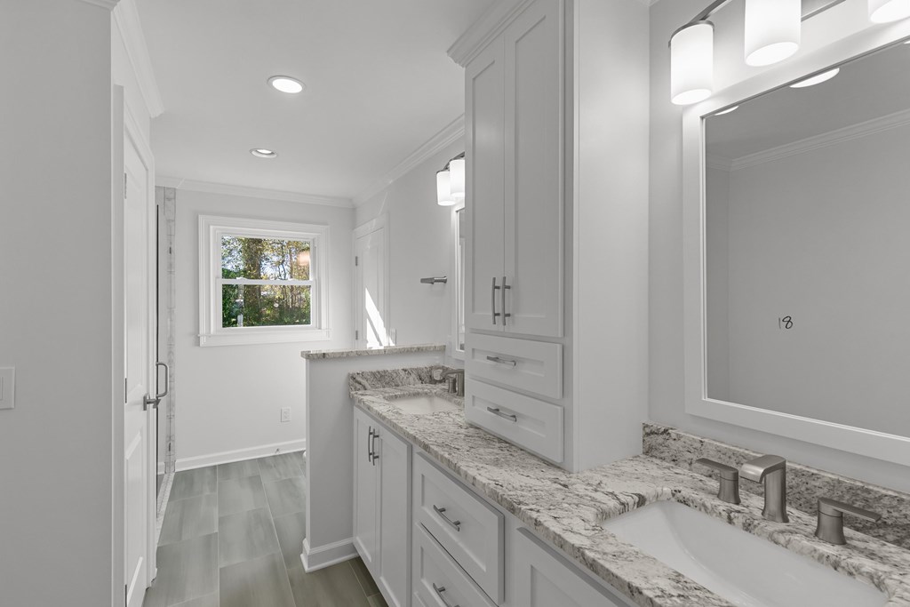 1107 Deerpath Rd