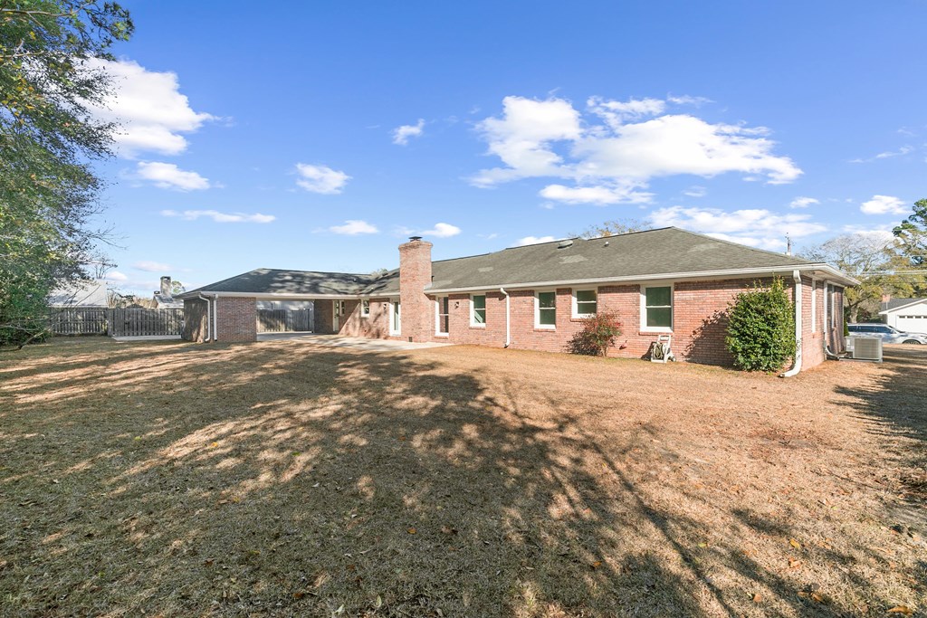 1107 Deerpath Rd
