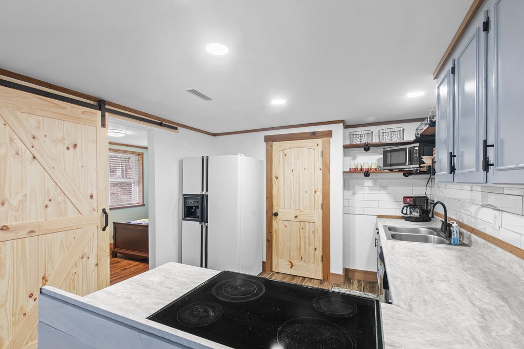 491 S Santa Barbara Drive