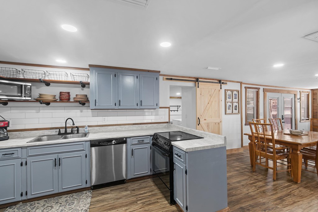 491 S Santa Barbara Drive