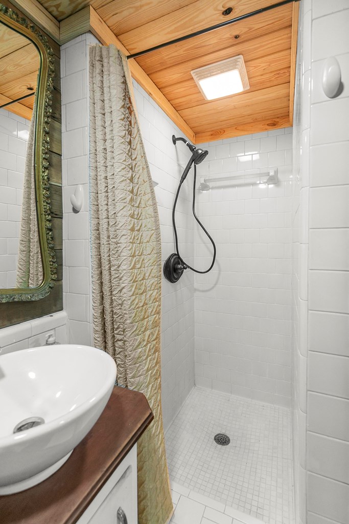 491 S Santa Barbara Drive