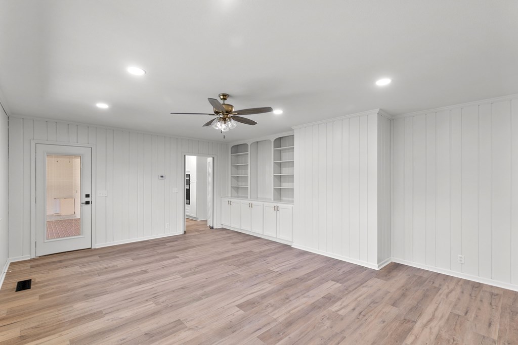 3109 Mockingbird Lane