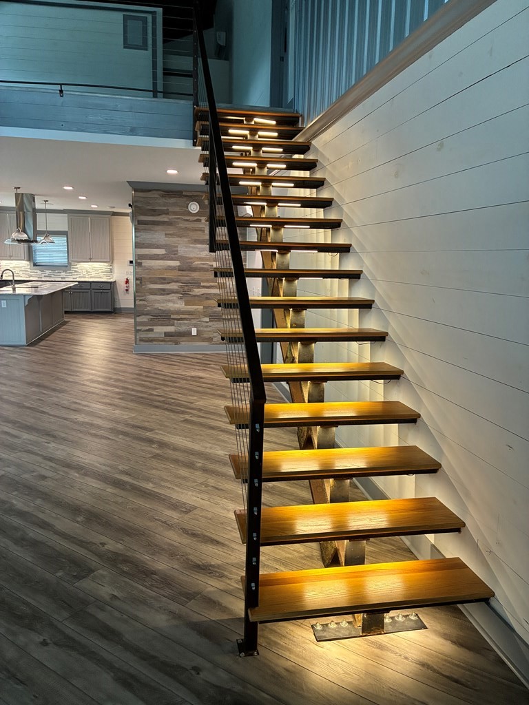 300 E County Rd 32 E