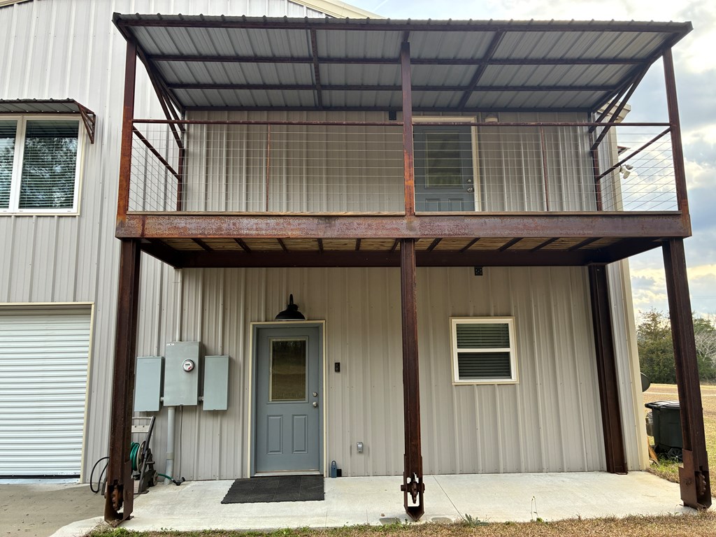 300 E County Rd 32 E