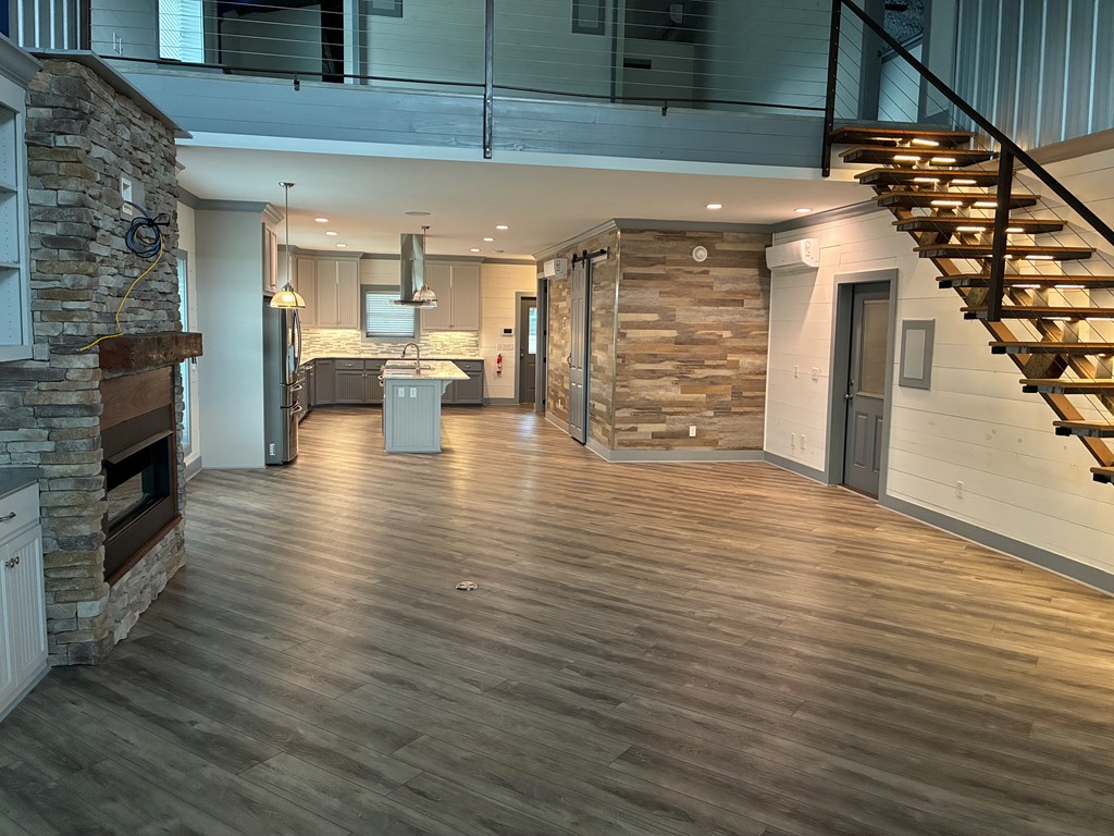 300 E County Rd 32 E