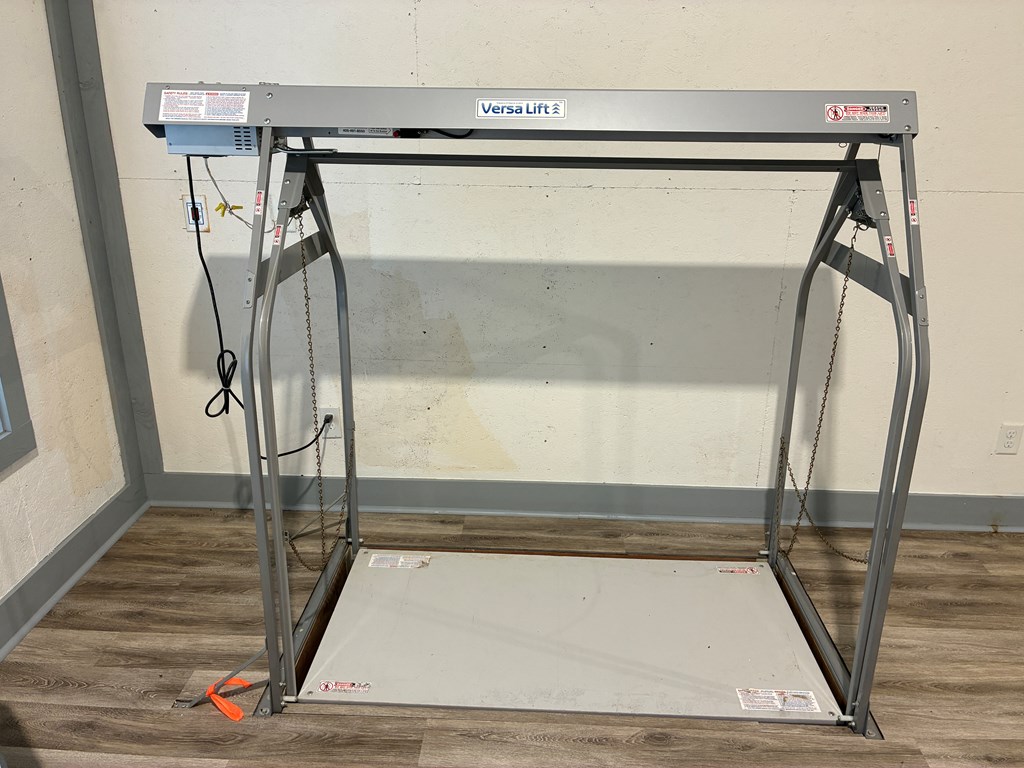 300 E County Rd 32 E