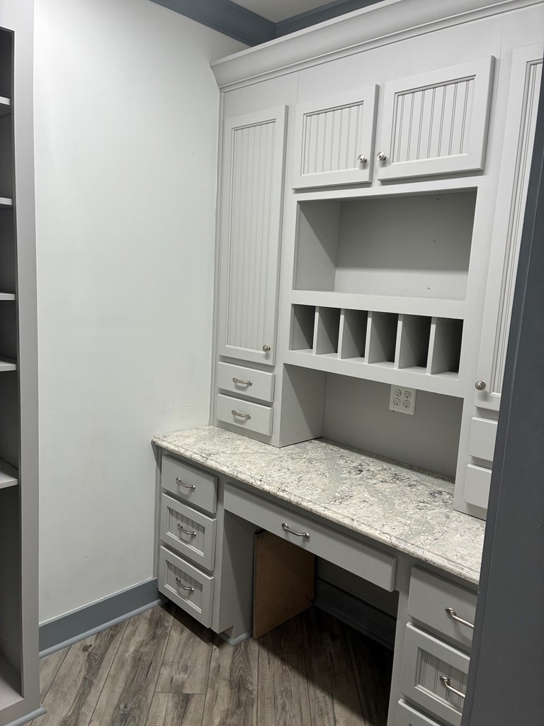 300 E County Rd 32 E