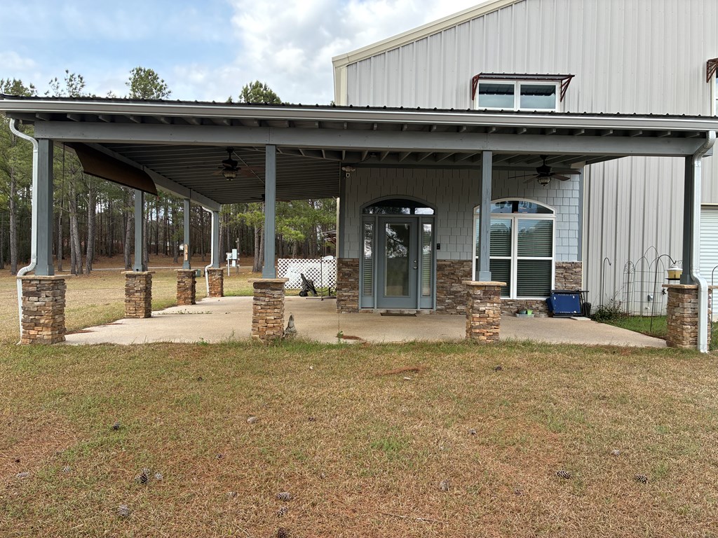 300 E County Rd 32 E