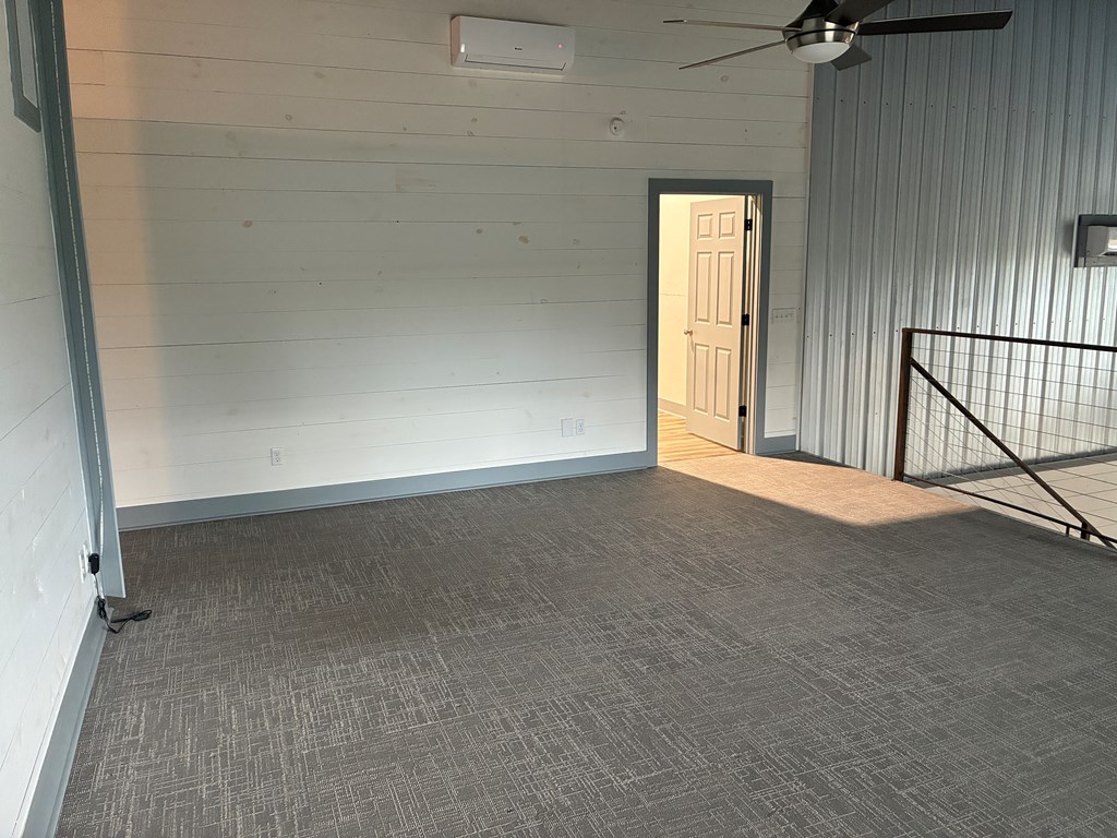 300 E County Rd 32 E