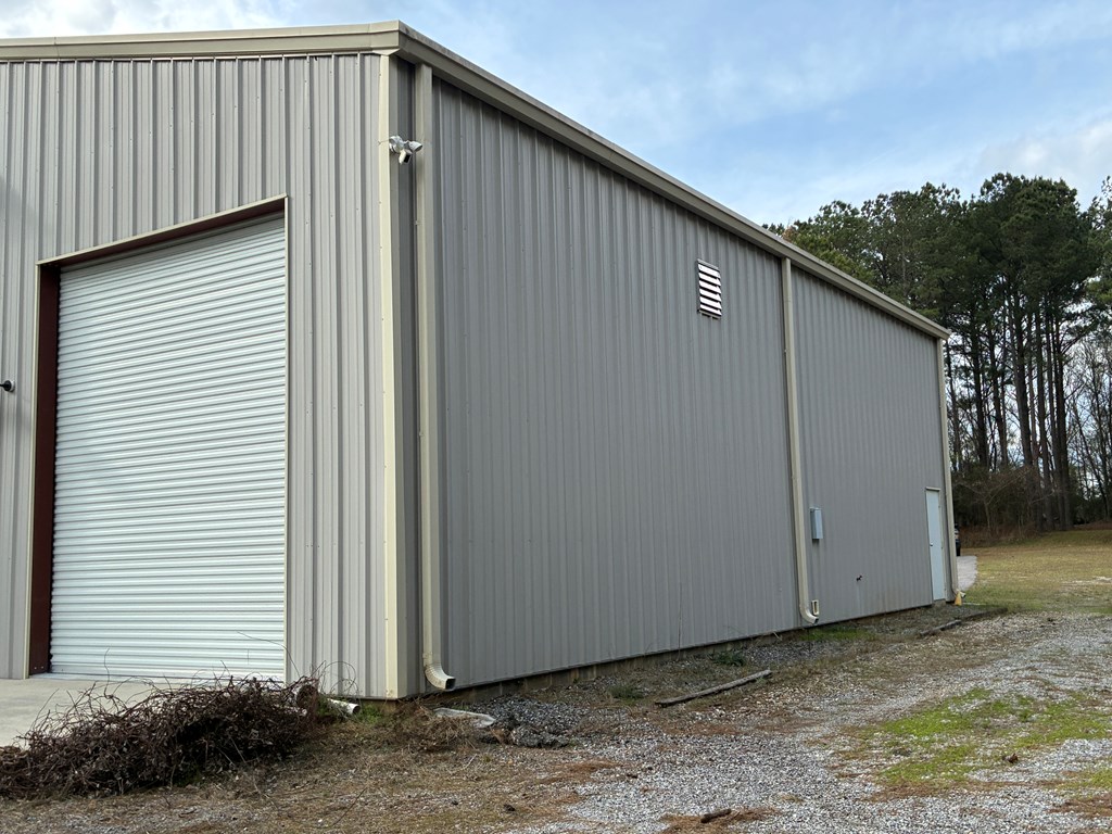 300 E County Rd 32 E