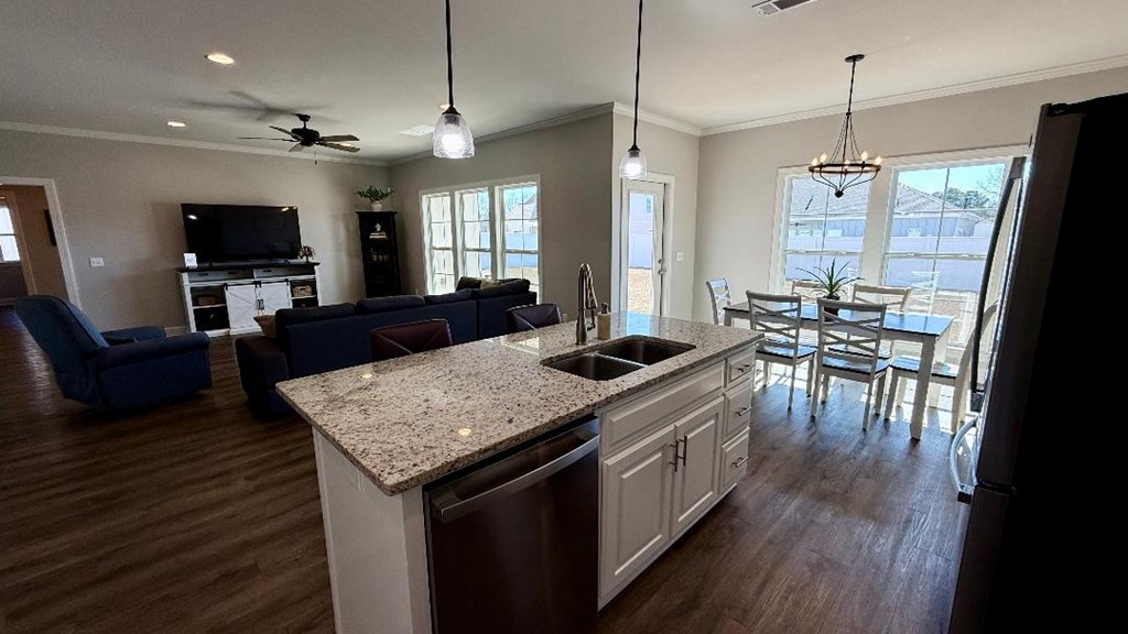 107 Pawnee Dr