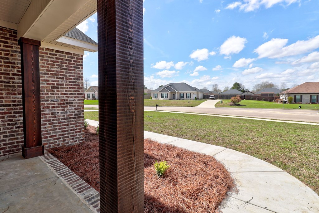 201 Courtland Dr.