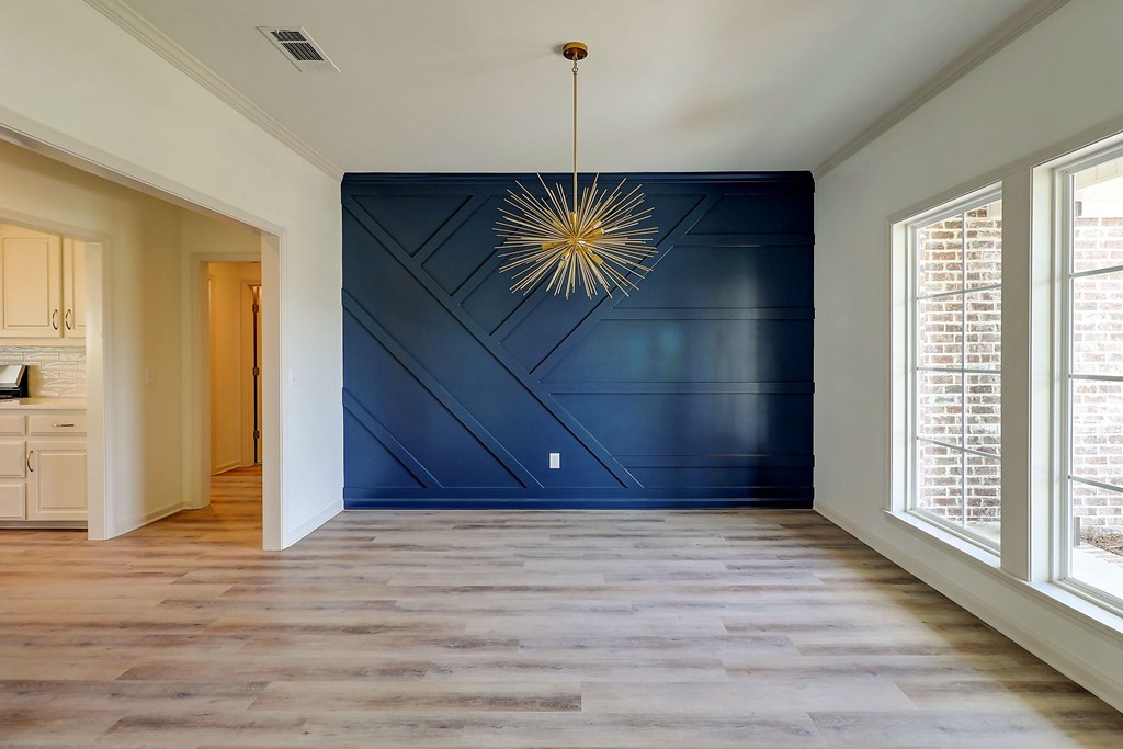 201 Courtland Dr.