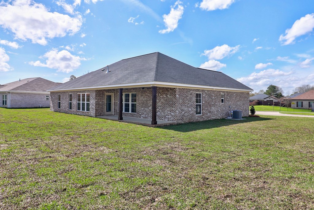 201 Courtland Dr.