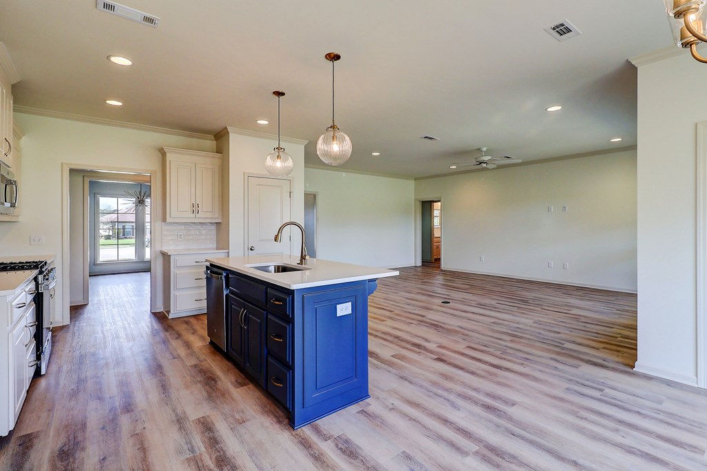 201 Courtland Dr.