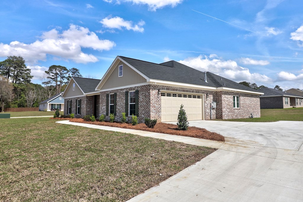 201 Courtland Dr.