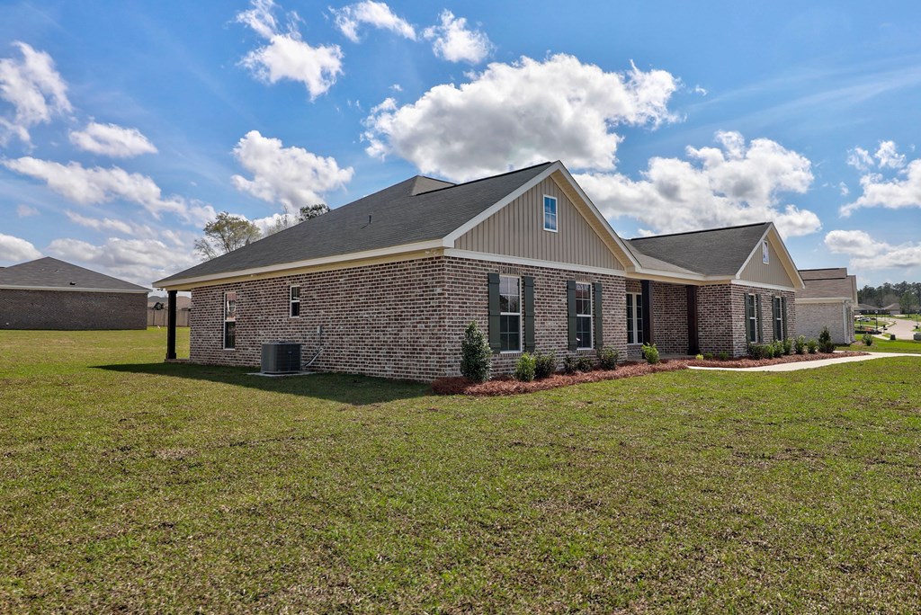 201 Courtland Dr.