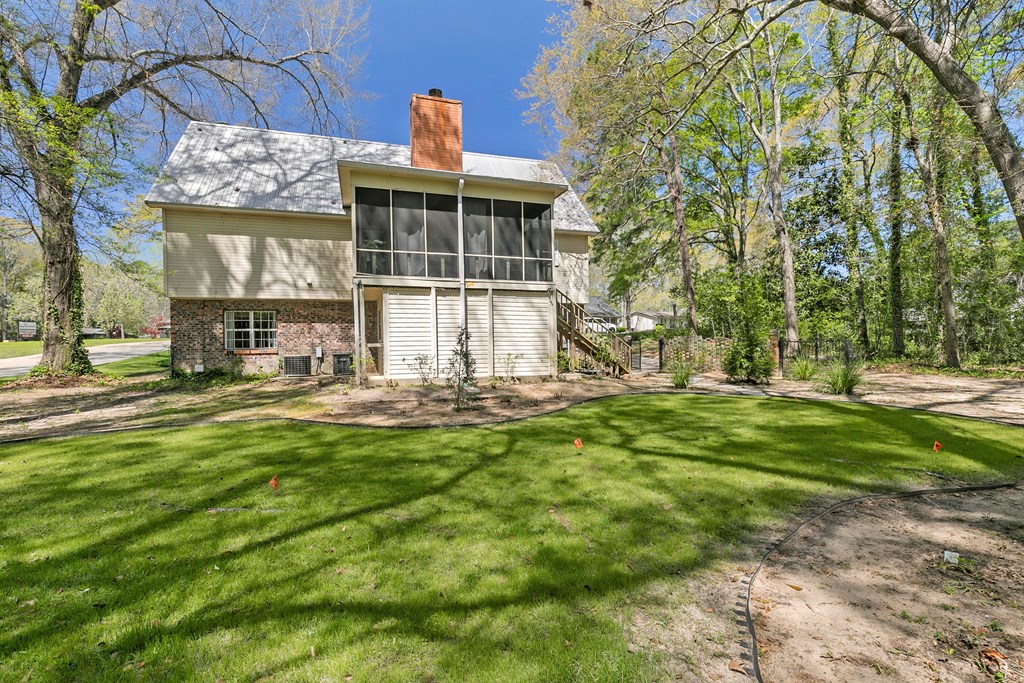 619 Farrah Circle
