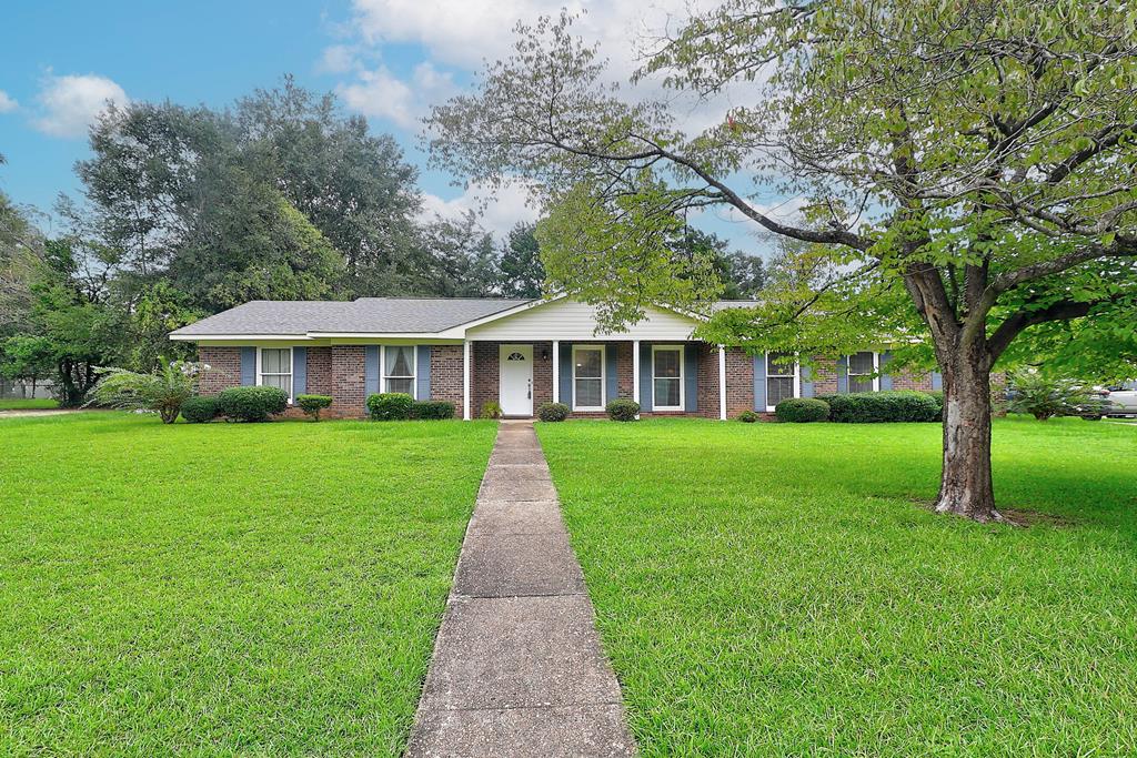 3208 Tennyson Dr.