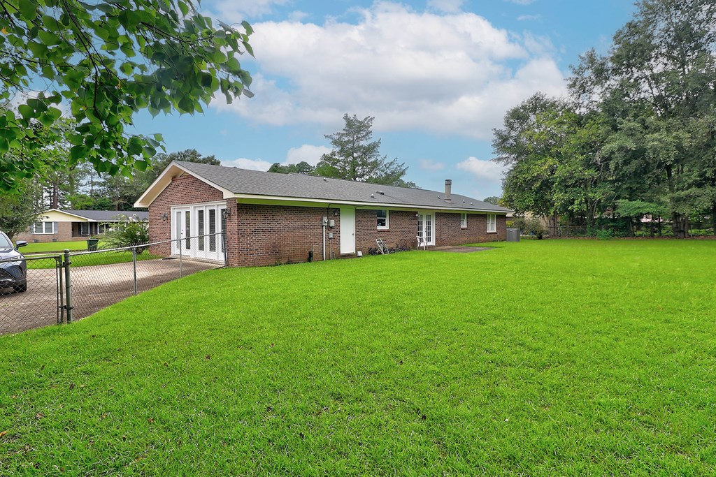 3208 Tennyson Dr.