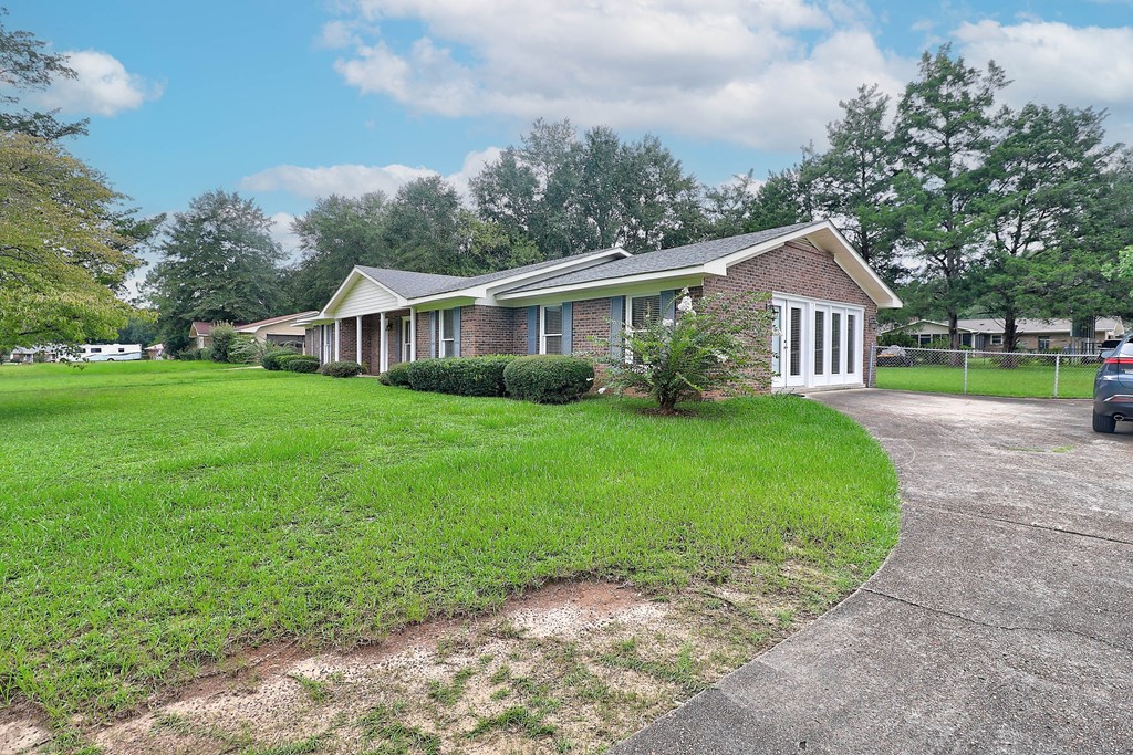3208 Tennyson Dr.