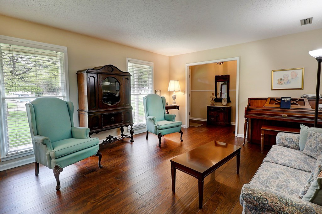 3208 Tennyson Dr.